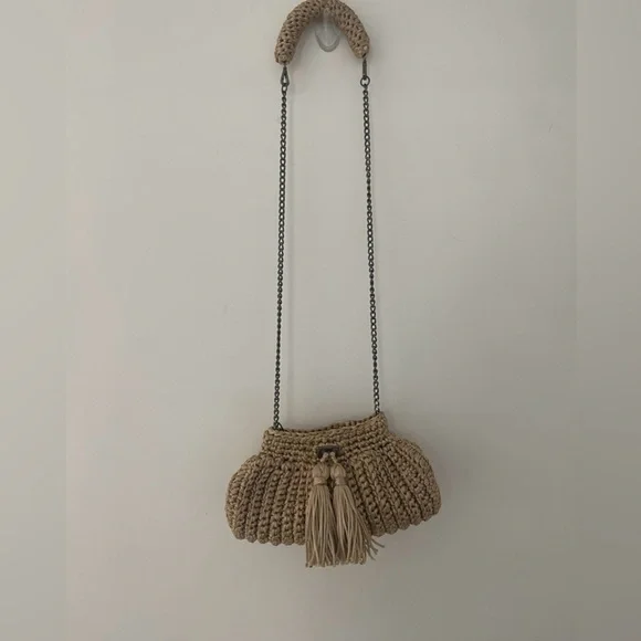 NWOT Catarina Mina Catina
•Handmade crochet clutch
•one of a kind
•poly cotton - Picture 2 of 6